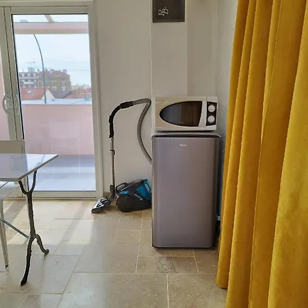 De Paris Bed & Breakfast 4*